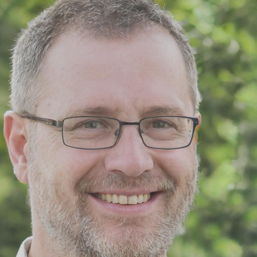 Henrik Lindqvist, Senior Systems Administrator